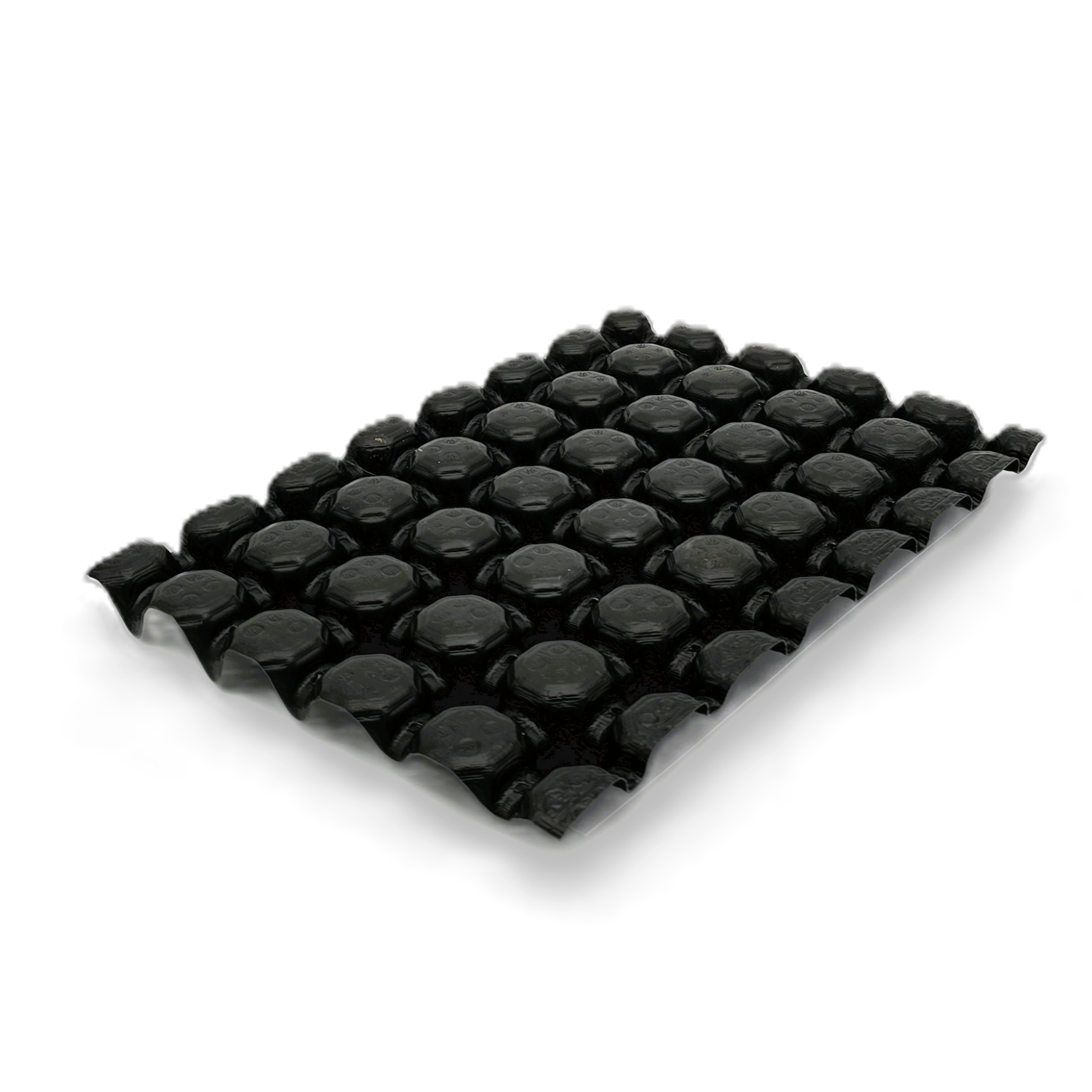 tiefgezogenem HDPE-Regenerat mit Wasserspeicherfunktion zur Dränierung, Zum Einsatz bei
Extensiv-Begrünungen in mehrschichtiger Bauweisen. 